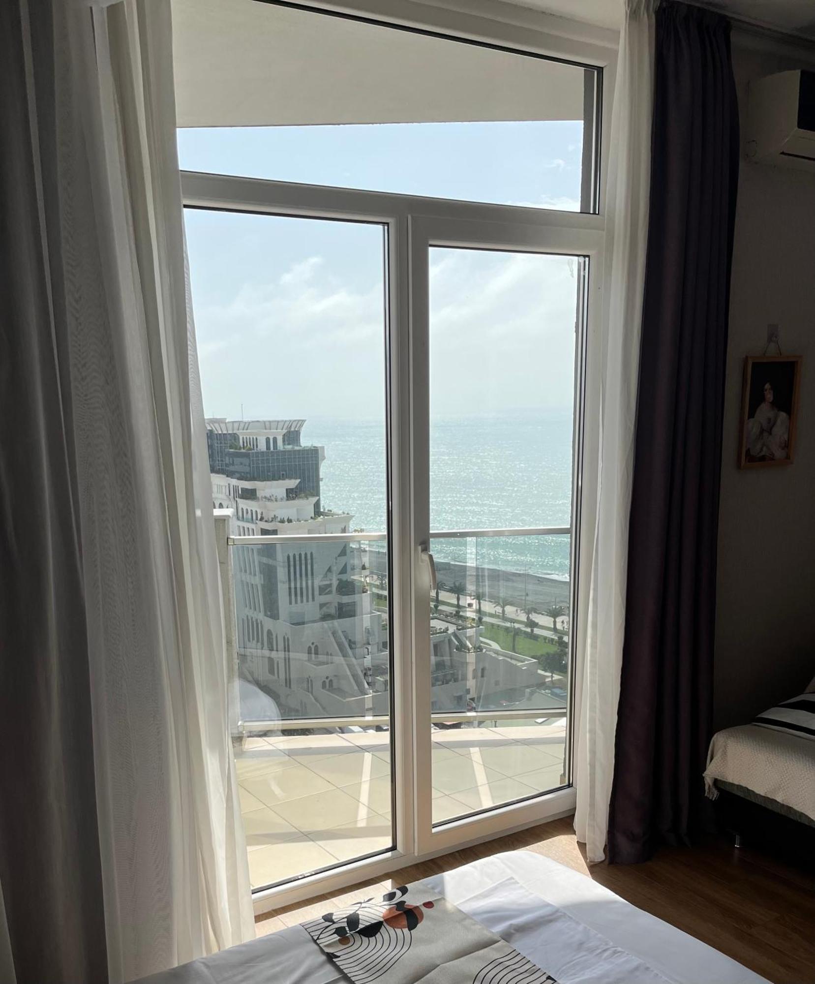 Appartement Sea Towers Lux 17-05 à Batoumi Extérieur photo